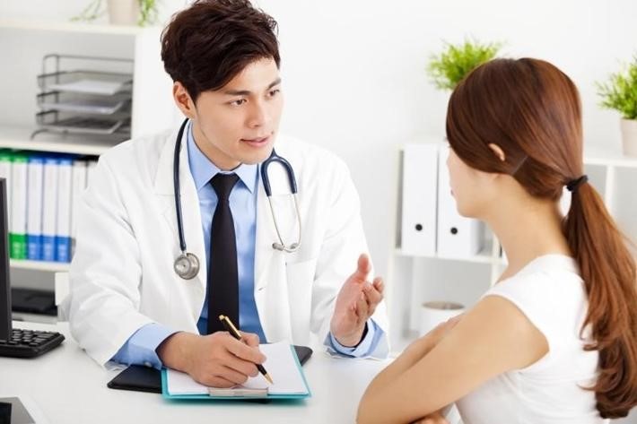 Một số đối tượng nên hỏi ý kiến bác sĩ trước khi dùng thuốc