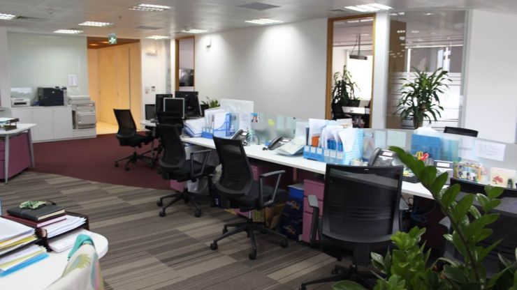 Công Ty Talentnet Tuyển Dụng: Ngành Nghề Bị ảnh hưởng nặng nề bởi dịch bệnh COVID-19