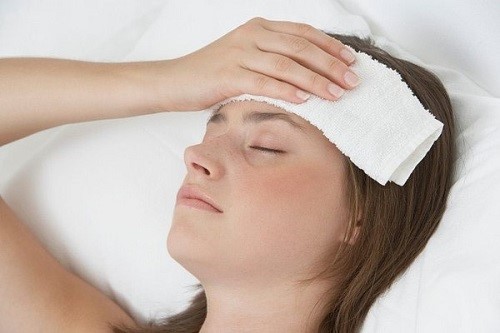 Bị Sốt 39 Độ Cần Làm Gì? Lời Khuyên Khi Bị Sốt Cao