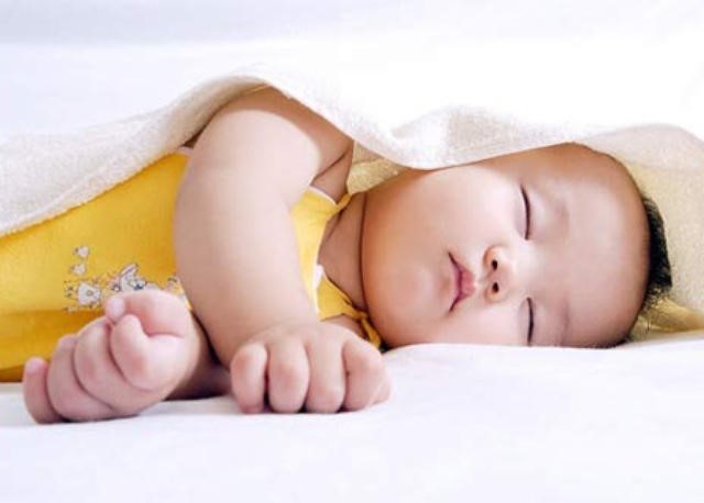 Sốt Phát Ban Ở Trẻ Cần Chú Ý Điều Gì?