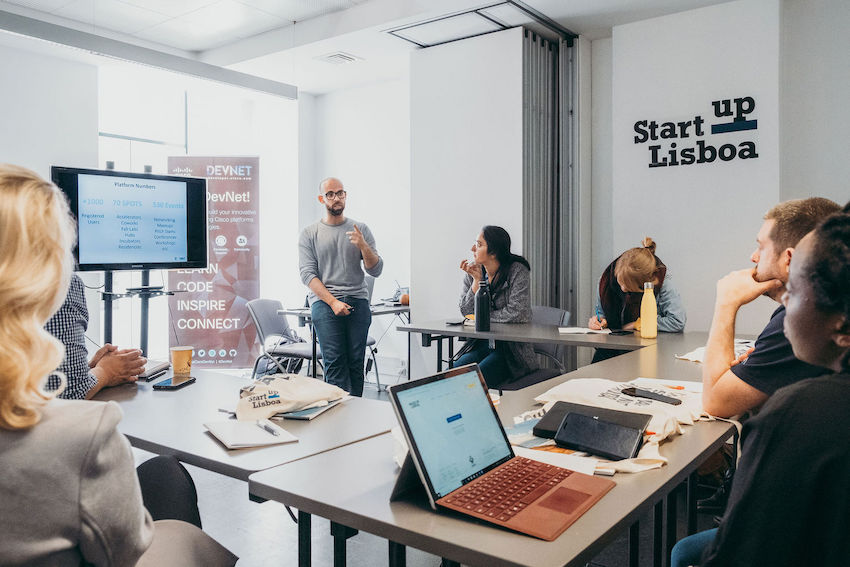 Headhunt Là Gì ? ? Có Nên Sử Dụng Dịch Vụ Thuê Ngoài Chuyên Nghiệp