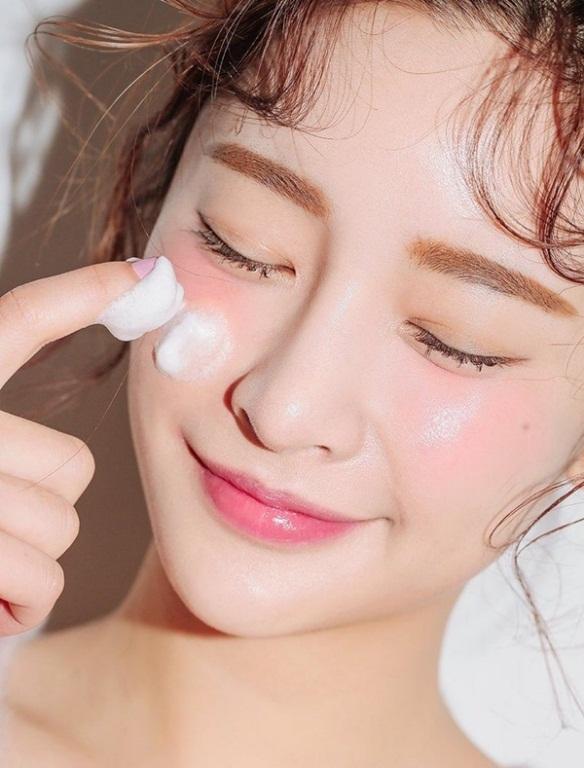 Lotion Và Kem Dưỡng Ẩm Có Giống Nhau Không?