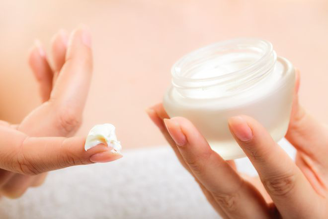 Chọn Kem Dưỡng Da Cho Da Dầu Nhạy Cảm Như Thế Nào Là Phù Hợp